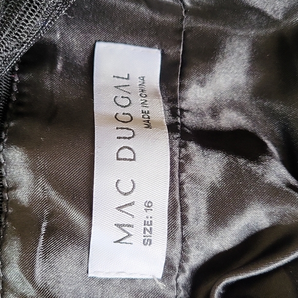 Mac Duggal Floral Applique Cocktail Midi Dress - Picture 14 of 16